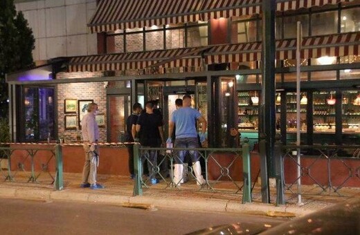 Δολοφονία στο Περιστέρι - Σοκαρισμένοι οι ηθοποιοί Μάνος Παπαγιάννης και Αγγελική Δαλιάνη στους οποίους ανήκει η καφετέρια
