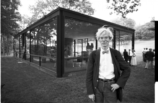 Μέσα στο μοντέρνο, γυάλινο στούντιο του Andy Warhol