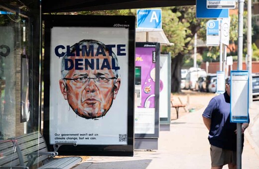 Αυστραλία: Αντικατέστησαν αφίσες στους δρόμους με έργα για την κλιματική κρίση