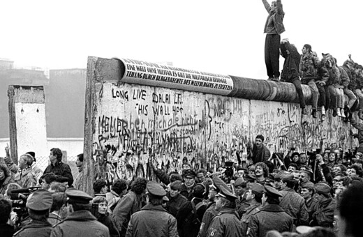 Τα χαμένα όνειρα του 1989 και η κατάντια της Ευρώπης τριάντα χρόνια μετά