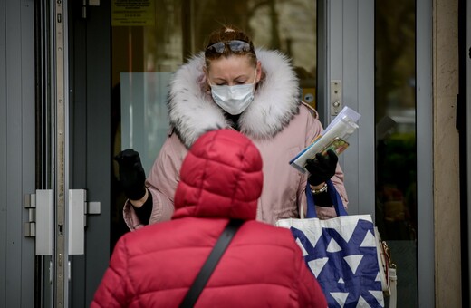 Δώρο Πάσχα: Το σενάριο που εξετάζει η κυβέρνηση λόγω κορωνοϊού