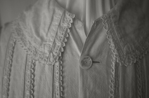 Το λευκό φόρεμα της Emily Dickinson