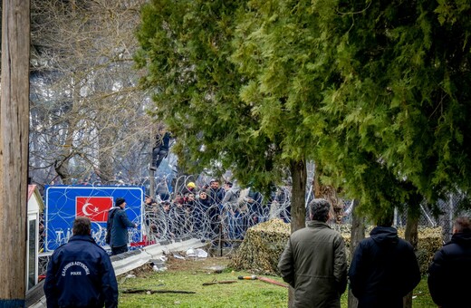 Προσφυγικό - Καστανιές: Τούρκοι συνέλαβαν στα σύνορα Ελληνίδα δημοσιογράφο