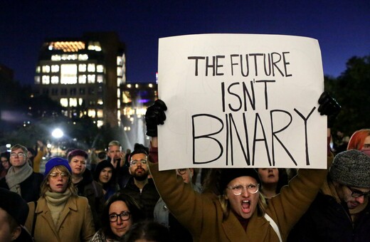 «Αυτοί - They» Η ουδέτερη αντωνυμία των non-binary είναι η λέξη της χρονιάς για το λεξικό Merriam-Webster