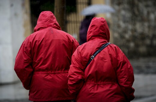 Κακοκαιρία Ετεοκλής: Καταιγίδες, χιόνια και θυελλώδεις άνεμοι