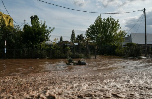 Κυκλώνας «Ιανός»: Τρεις νεκροί από την κακοκαιρία και μία αγνοούμενη