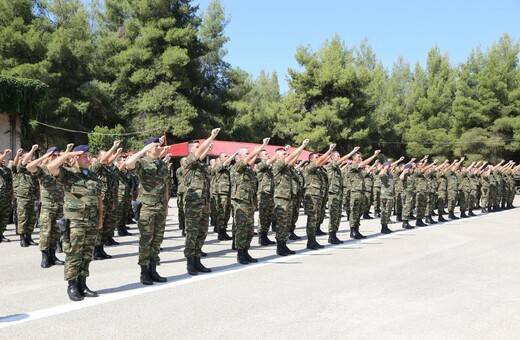 Μητσοτάκης: Σκέψεις για υποχρεωτική στράτευση στα 18 - Τι αποκάλυψε ο πρωθυπουργός