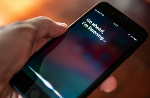 "Hey Siri": Αγωγή 1,4 δισ. στην Apple για την πατέντα, από εταιρεία τεχνητής νοημοσύνης