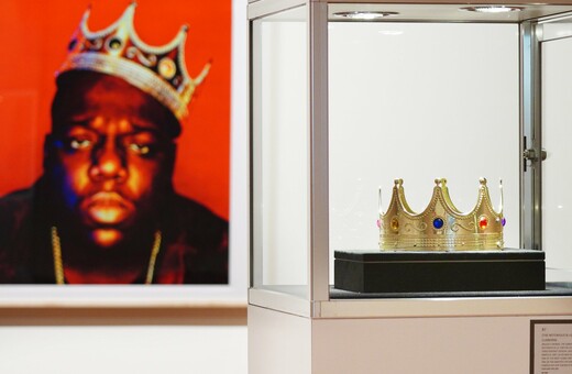 Η πρώτη hip-hop δημοπρασία του Sotheby's: 600.000$ για το πλαστικό στέμμα του Notorious B.I.G