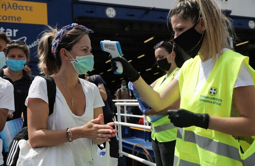 Κορωνοϊός: Απανωτά ρεκόρ κρουσμάτων- Μαγιορκίνης: Πιστεύω ότι είναι το δεύτερο κύμα