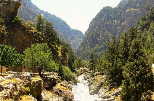 Τα δέκα καλύτερα μέρη για πεζοπορία στην Ελλάδα