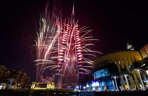 Ντουμπάι: Γιατί και πώς αναδείχτηκε σε «πόλη των πάρτι» ενώ η Ευρώπη επιβάλλει lockdown