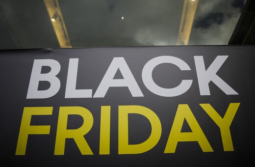 Black Friday: Πότε πέφτει φέτος και τι θα πρέπει να προσέξουν οι καταναλωτές