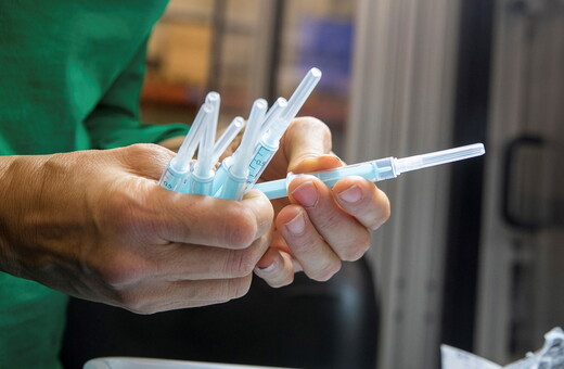 Σχοινάς: Τέλος του έτους οι πρώτοι εμβολιασμοί στην Ευρώπη