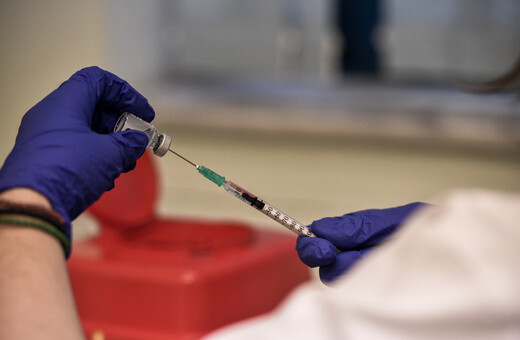 Κορωνοϊός: Ανοίγει η πλατφόρμα εμβολιασμού για τους άνω των 85 ετών - Η διαδικασία και τα κριτήρια