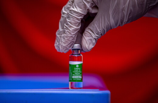 Η Κομισιόν ενέκρινε το εμβόλιο της AstraZeneca- «Περιμένουμε να παραδοθούν 400 εκατ. δόσεις όπως συμφωνήσαμε»