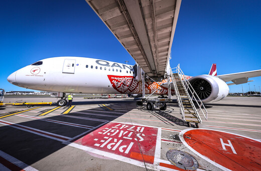 Qantas: Επιβίβαση στο αεροπλάνο «μόνο με εμβόλιο»