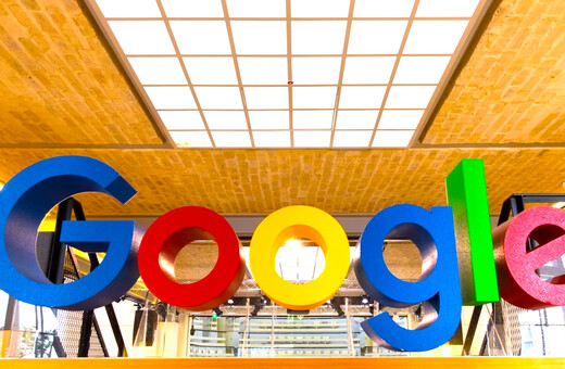 Η Google θα πληρώνει πλέον τα γαλλικά media - Συμφωνία 76 εκατ. δολαρίων με την ένωση γαλλικού Τύπου