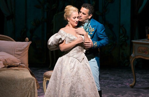 Η Metropolitan Opera μεταδίδει κάθε βράδυ ολόκληρες όπερες δωρεάν