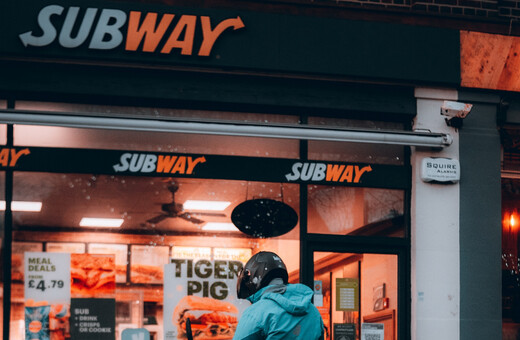 Τα σάντουιτς τόνου της Subway δεν περιέχουν τόνο αλλά «μείγμα παρασκευασμάτων», σύμφωνα με μήνυση