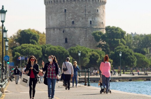 Καπραβέλος: Αυξημένο ιικό φορτίο στη Θεσσαλονίκη - «Απαγορευτικό» ένα άνοιγμα των σχολείων