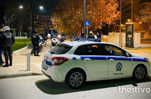 Θεσσαλονίκη: Προσαγωγές στην πλατεία Νικόπολης - Αστυνομικοί περιμετρικά του ΑΠΘ