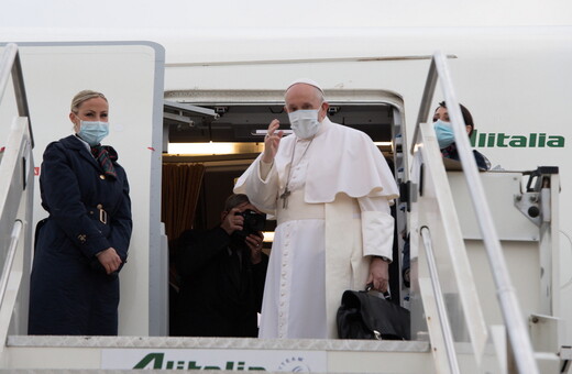 Ιστορική επίσκεψη του πάπα Φραγκίσκου στη Βαγδάρτη