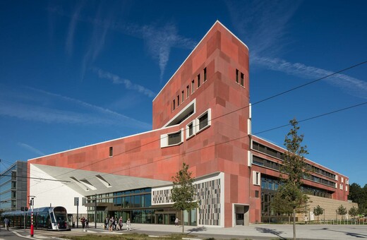 Το Λουξεμβούργο απέκτησε μια νέα Εθνική Βιβλιοθήκη στο κέντρο της πόλης