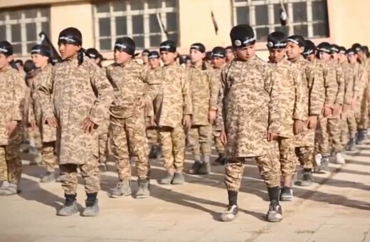 Ο ISIS ήδη εκπαιδεύει τη δεύτερη γενιά "αγνών" ανήλικων δολοφόνων