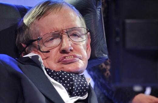 Stephen Hawking: Οι "μίνι" μαύρες τρύπες θα μπορούσαν να μας λύσουν το ενεργειακό πρόβλημα ή να μας καταστρέψουν