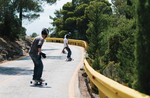 Freebord: Στροφές 360° πάνω σε έξι ρόδες