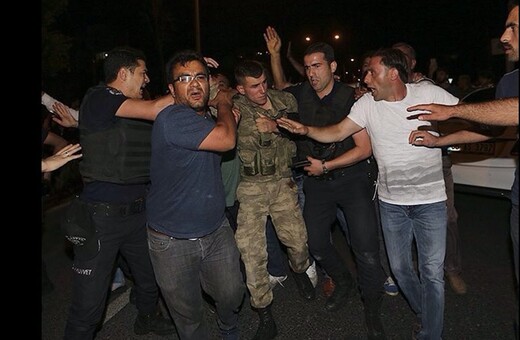 20 φωτογραφίες από την μεγάλη νύχτα της Τουρκίας