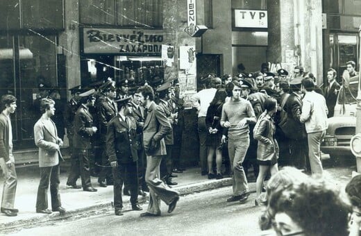 Μέρες του '73: Τότε που τέχνες, σινεμά και τηλεόραση βρίσκονταν υπό την ομηρεία μπάτσων και μυστικών