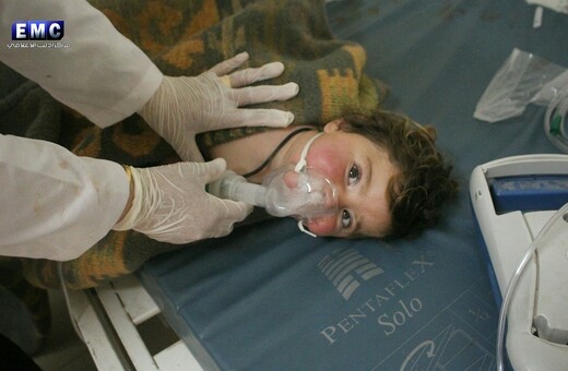 Συρία: Βομβαρδίστηκε και το νοσοκομείο όπου μεταφέρθηκαν τα θύματα της επίθεσης με χημικά