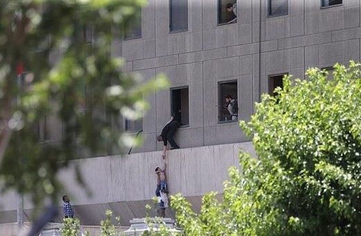 Ιράν: Νεκροί οι δράστες της επίθεσης στο κοινοβούλιο - Συνολικά 12 άνθρωποι σκοτώθηκαν και 39 τραυματίστηκαν