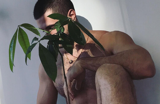 Βρήκαμε τον πιο σέξι κηπουρό του Instagram και σας τον παρουσιάζουμε (είναι Κύπριος!)