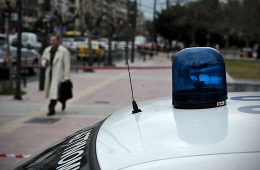 Κατακραυγή για τον επιχειρηματία που ασελγούσε σε 14χρονο κορίτσι - Τα γυρίζει τώρα η μητέρα της