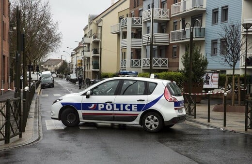 Παρίσι: Έκρηξη έξω από κτίριο της ιορδανικής στρατιωτικής αποστολής