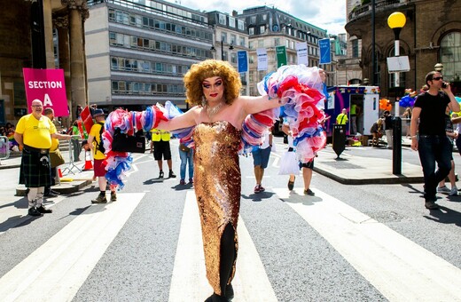 London Pride: Φωτογραφίες από την μεγάλη παρέλαση Υπερηφάνειας του Λονδίνου