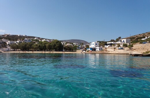 Ηρακλειά: ελεύθερη, αγνή και ξεχασμένη ανάμεσα στα μεγαθήρια των Κυκλάδων