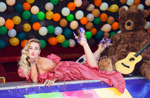 Η Miley Cyrus είχε δηλώσει πως θα μεταναστεύσει αν εκλεγεί ο Τραμπ αλλά τελικά άλλαξε γνώμη