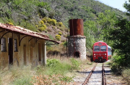 Το εγκαταλελειμμένο σιδηροδρομικό δίκτυο της Πελοποννήσου