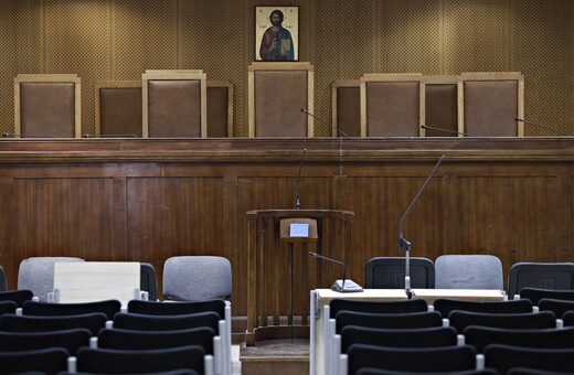 «Πράσινο» φως σε κοινή επιμέλεια και ίσο χρόνο του παιδιού και με τους δυο γονείς του