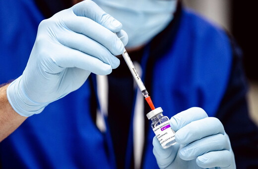 Εμβόλιο AstraZeneca: Και η Κύπρος σταματά προσωρινά τη χρήση του- Εν αναμονή της γνωμοδότησης του ΕΜΑ