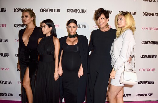 H μαμά-μάνατζερ Kris Jenner (περίπου) μίλησε για την εγκυμοσύνη της Kylie και δείχνει ακριβώς τι σημαίνει βιομηχανία Καρντάσιανς