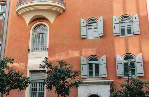 Μπήκαμε στο «εκκεντρικό» σπίτι της οδού Πινδάρου