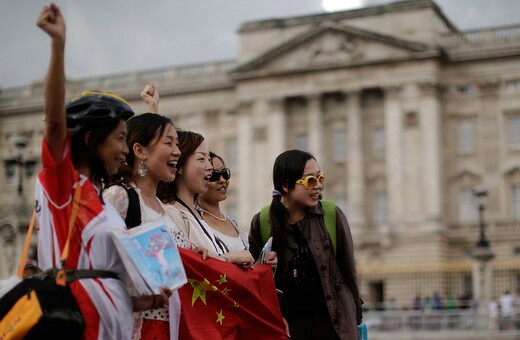 Πώς οι Κινέζοι τουρίστες φέρνουν τα πάνω-κάτω στον παγκόσμιο τουρισμό