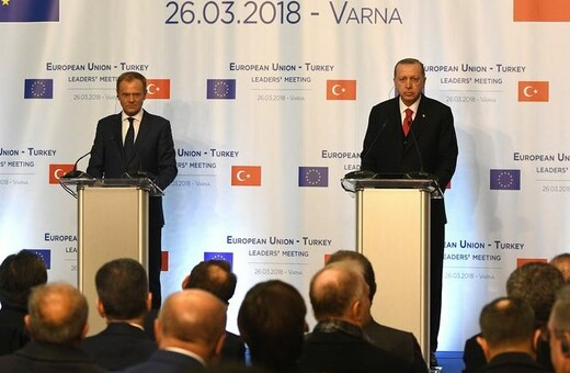 Αυστηρό μήνυμα Τουσκ και Γιούνκερ σε Ερντογάν για Αιγαίο και Έλληνες στρατιωτικούς