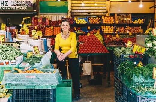 Tα μυστικά της πιο παλιάς μανάβισσας της Βαρβακείου