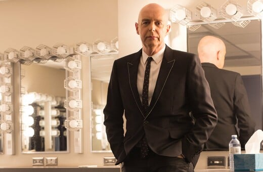 Νιλ Τέναντ: «Τα social media προωθούν έναν συναισθηματικό παραλογισμό»